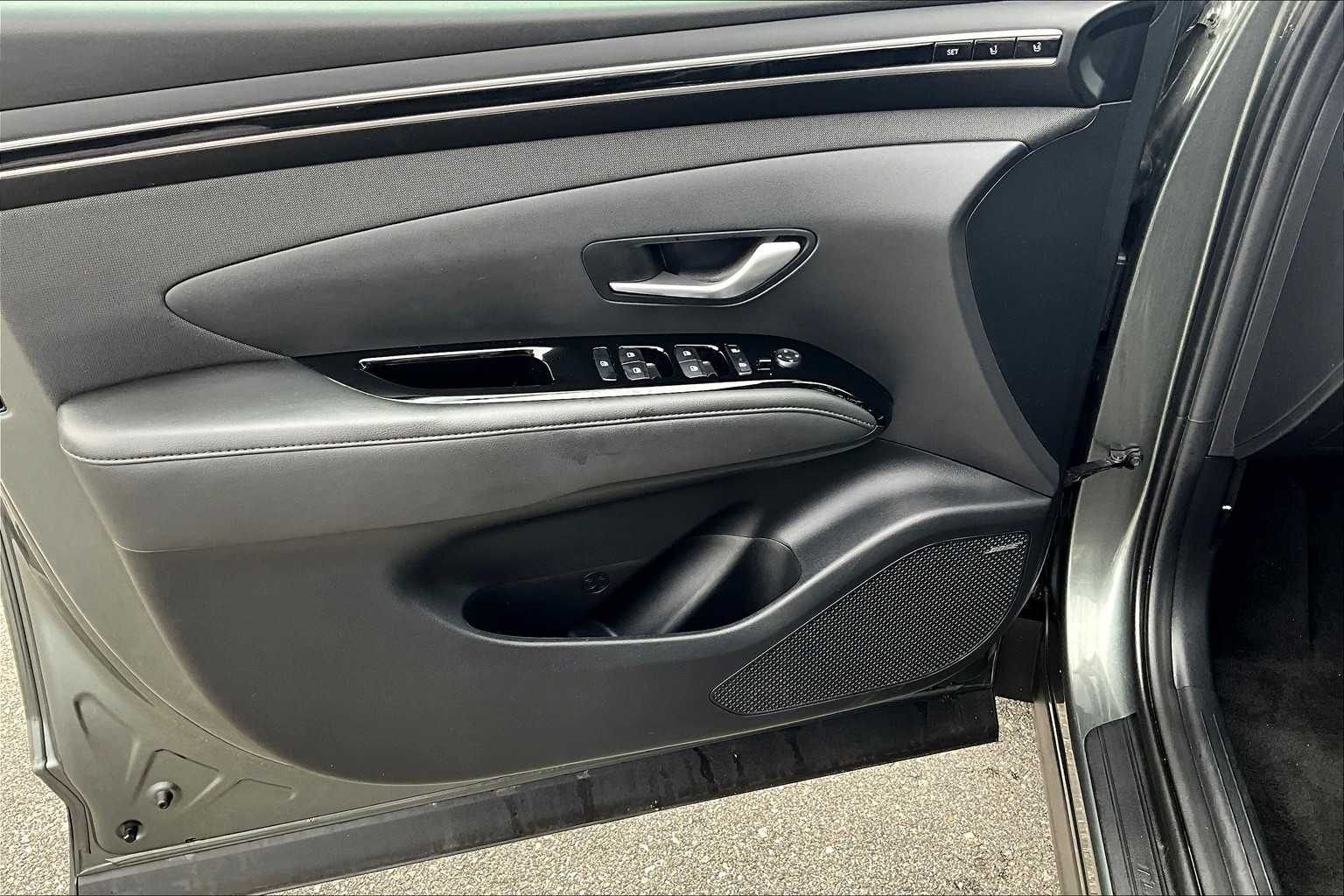 2022 Hyundai Tucson Limited - Photo 9
