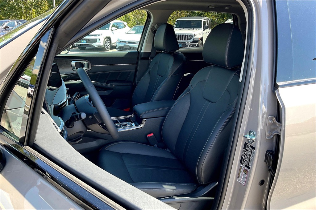 2025 Kia Sorento X-Line SX - Photo 11