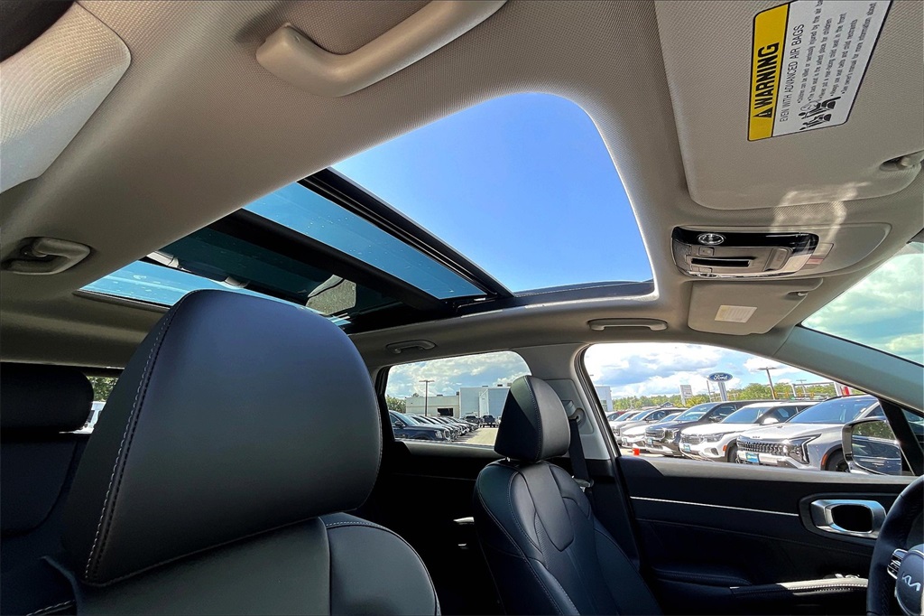 2025 Kia Sorento X-Line SX - Photo 18