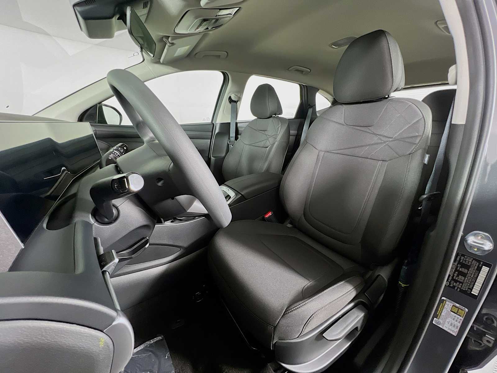 2026 Hyundai Tucson SE - Photo 12