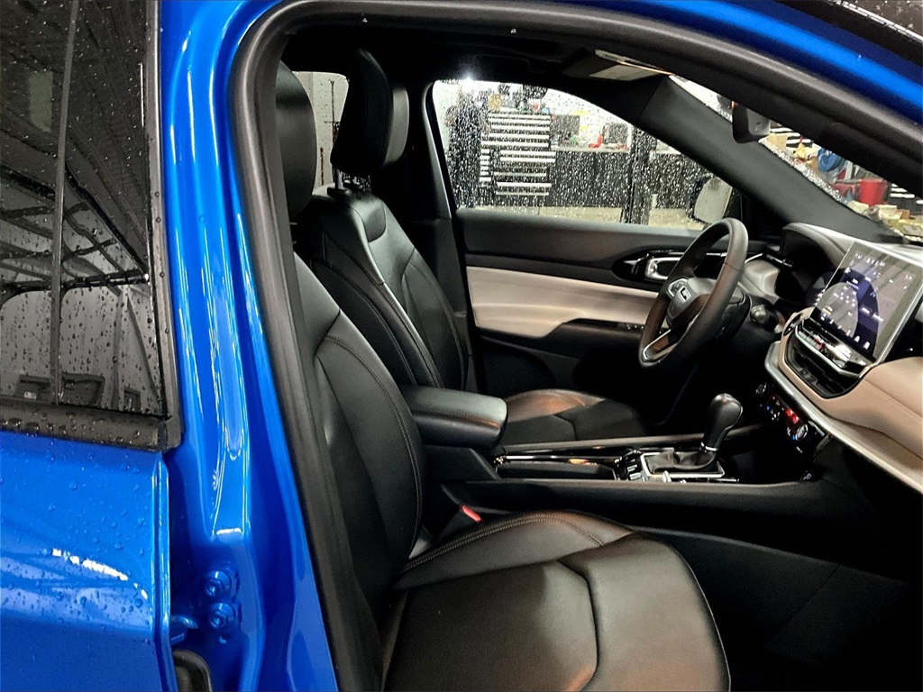 2024 Jeep Compass Limited - Photo 11