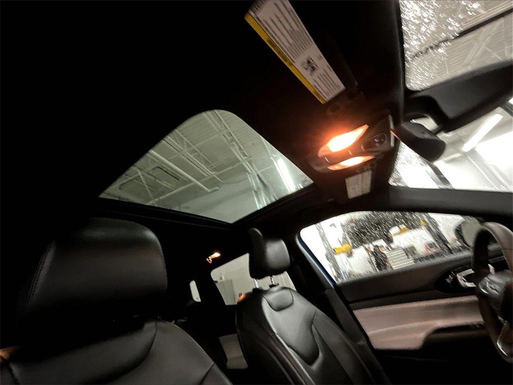 2024 Jeep Compass Limited - Photo 22