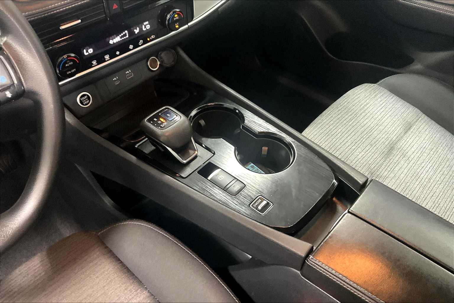 2022 Nissan Rogue SV - Photo 20