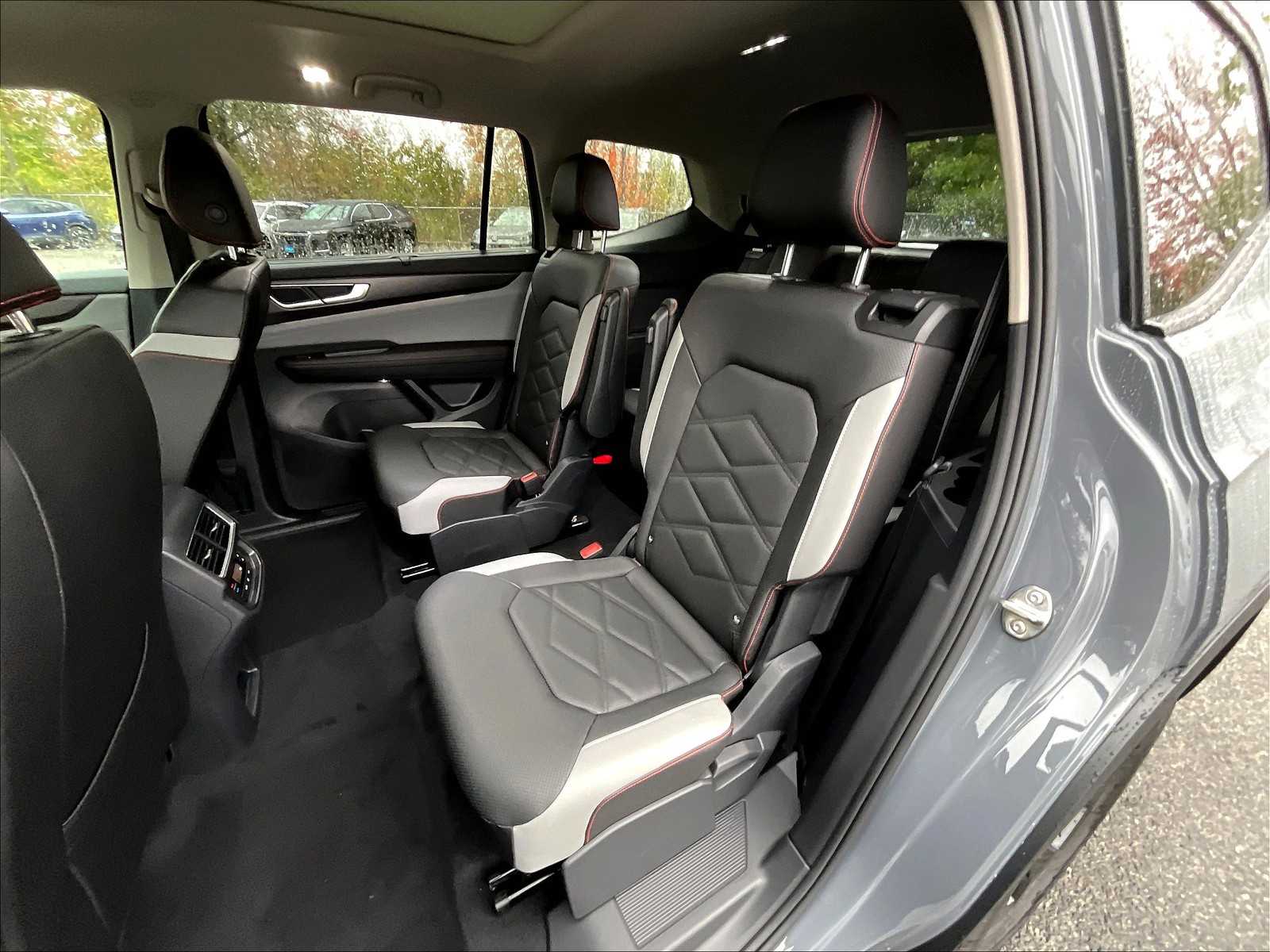 2026 Volkswagen Atlas 2.0T Peak Edition - Photo 15