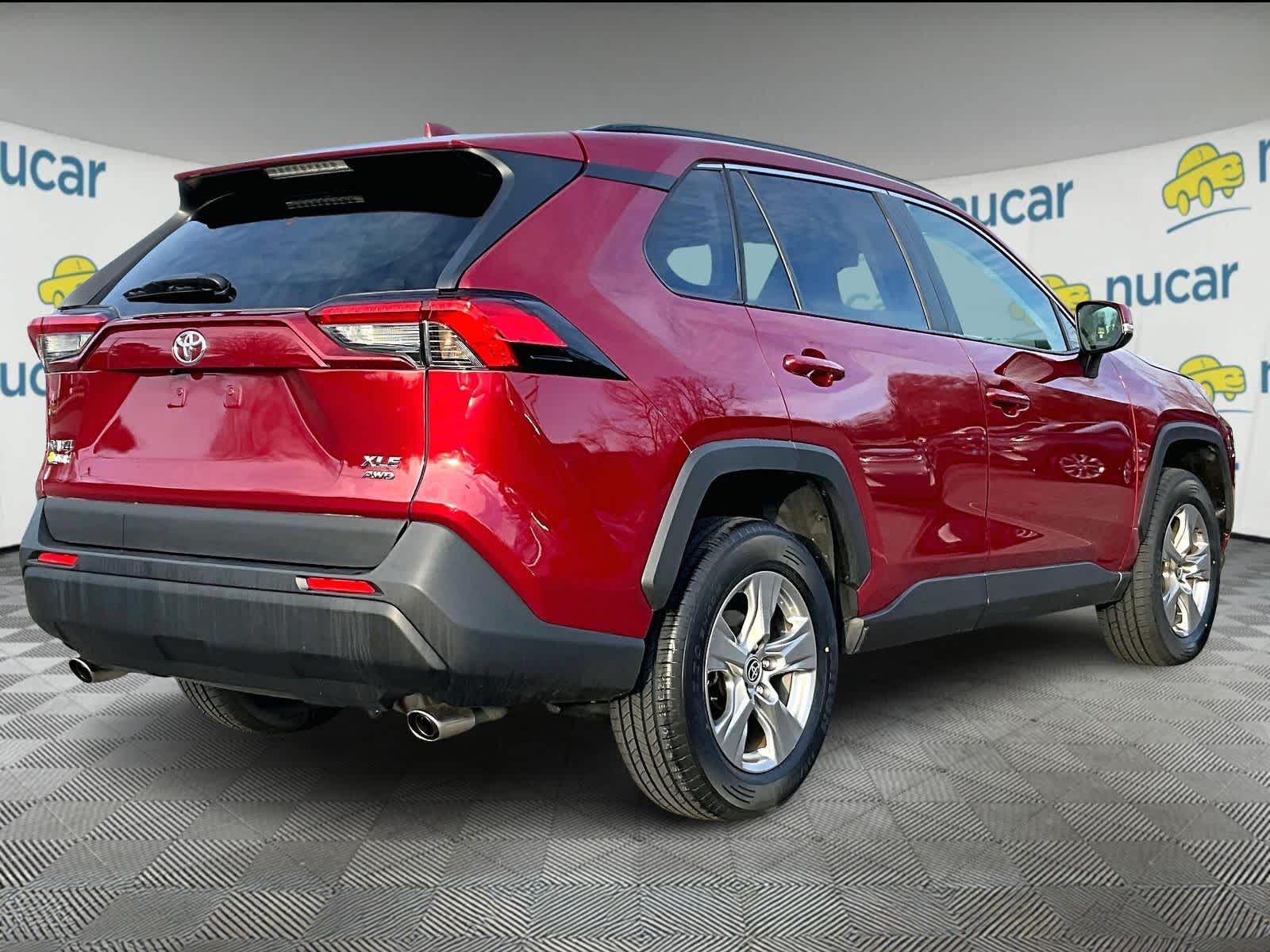 2023 Toyota RAV4 XLE - Photo 6