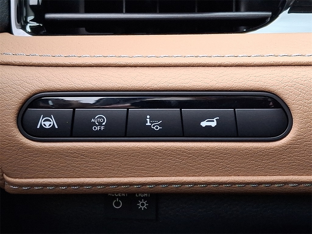 2026 INFINITI QX80 LUXE - Photo 18