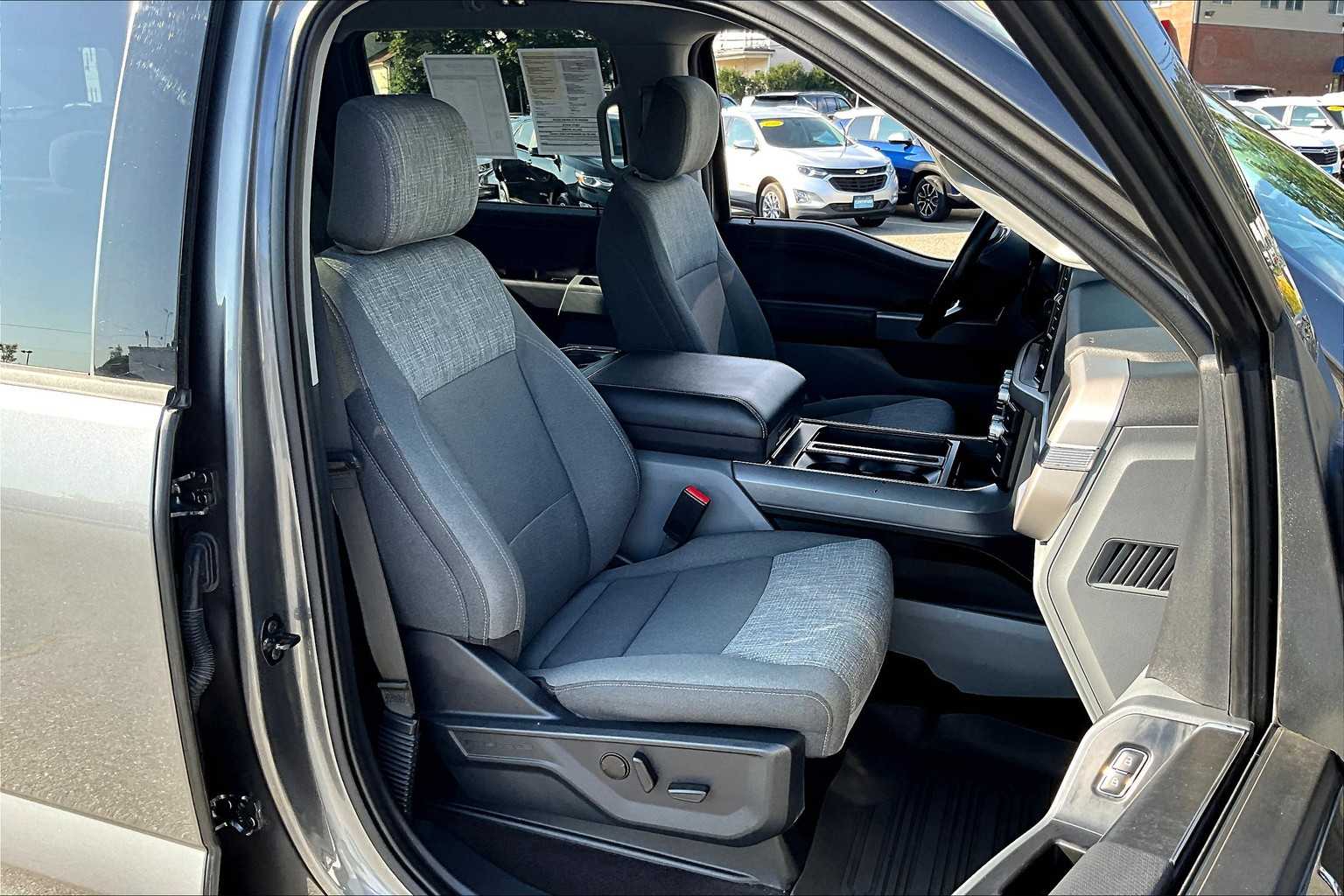 2022 Ford F-150 XLT - Photo 11