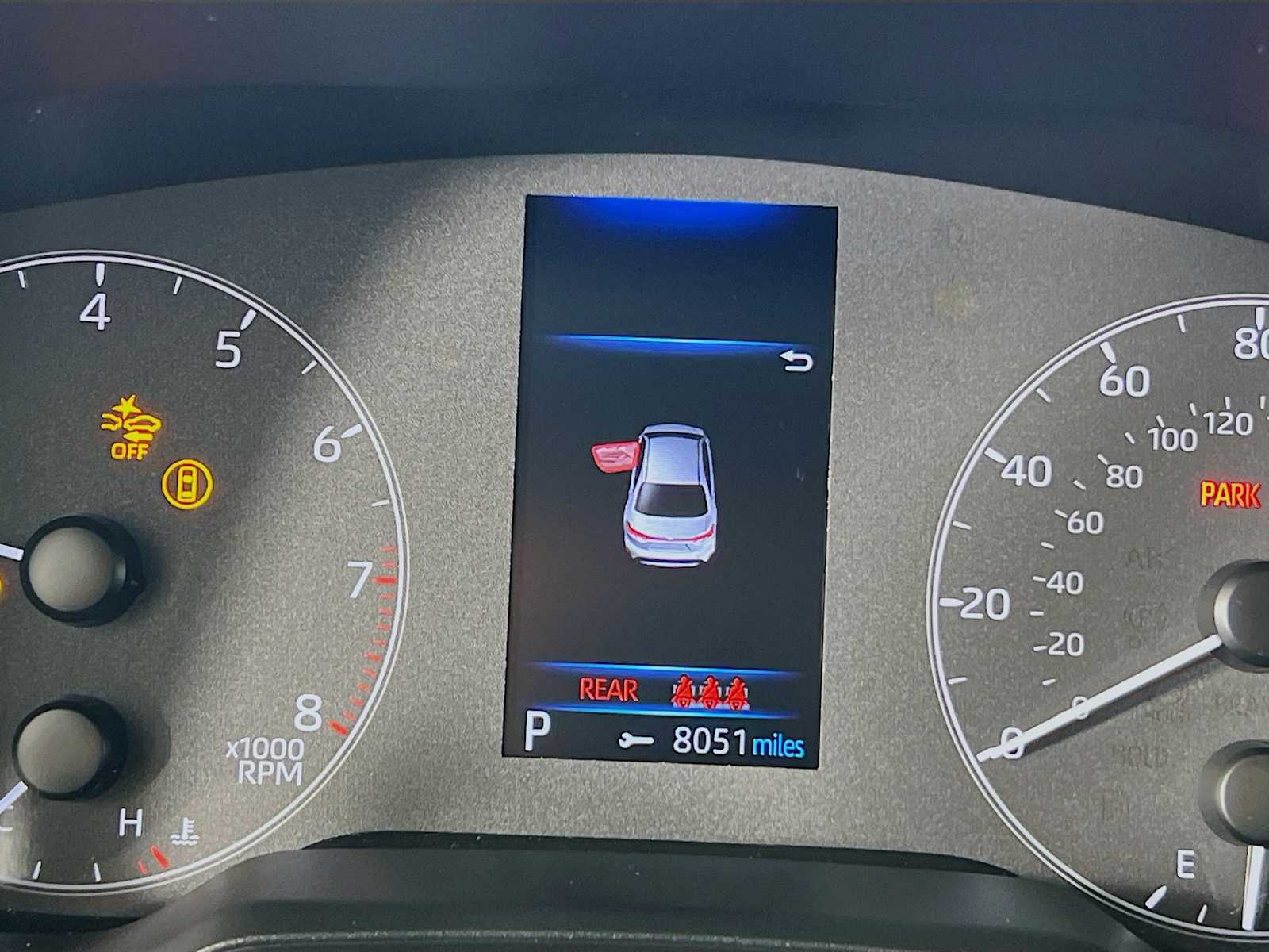 2024 Toyota Corolla LE - Photo 12