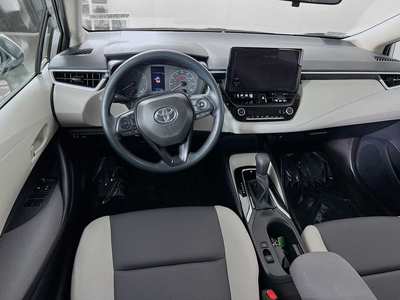 2024 Toyota Corolla LE - Photo 21