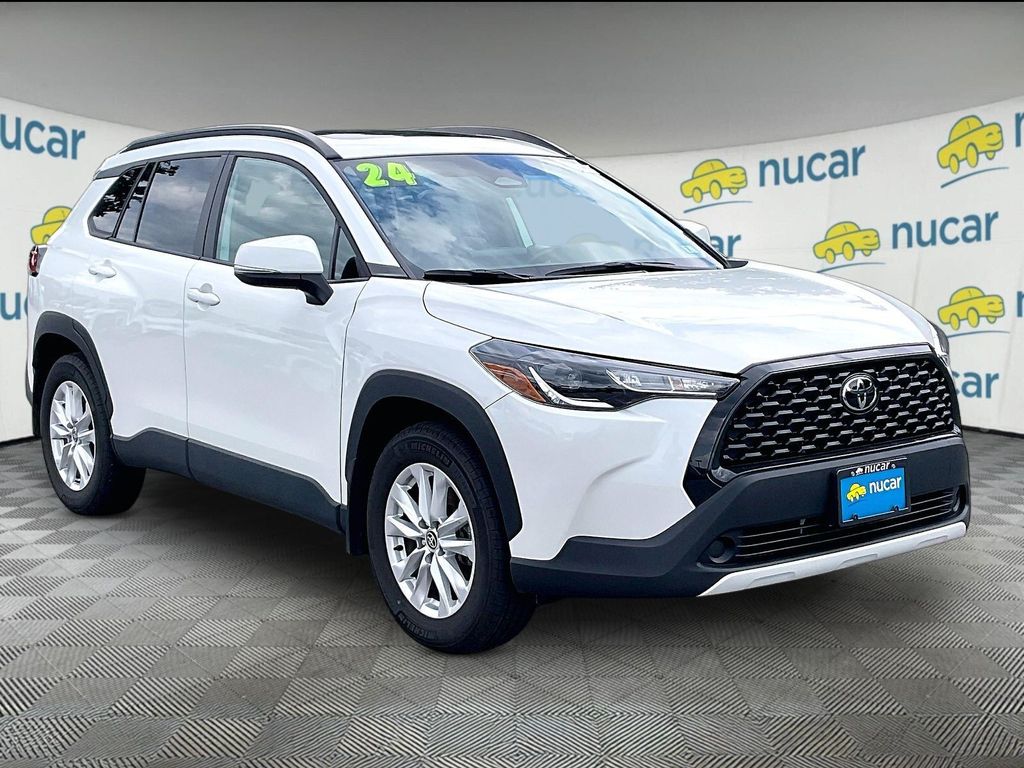 2024 Toyota Corolla Cross LE