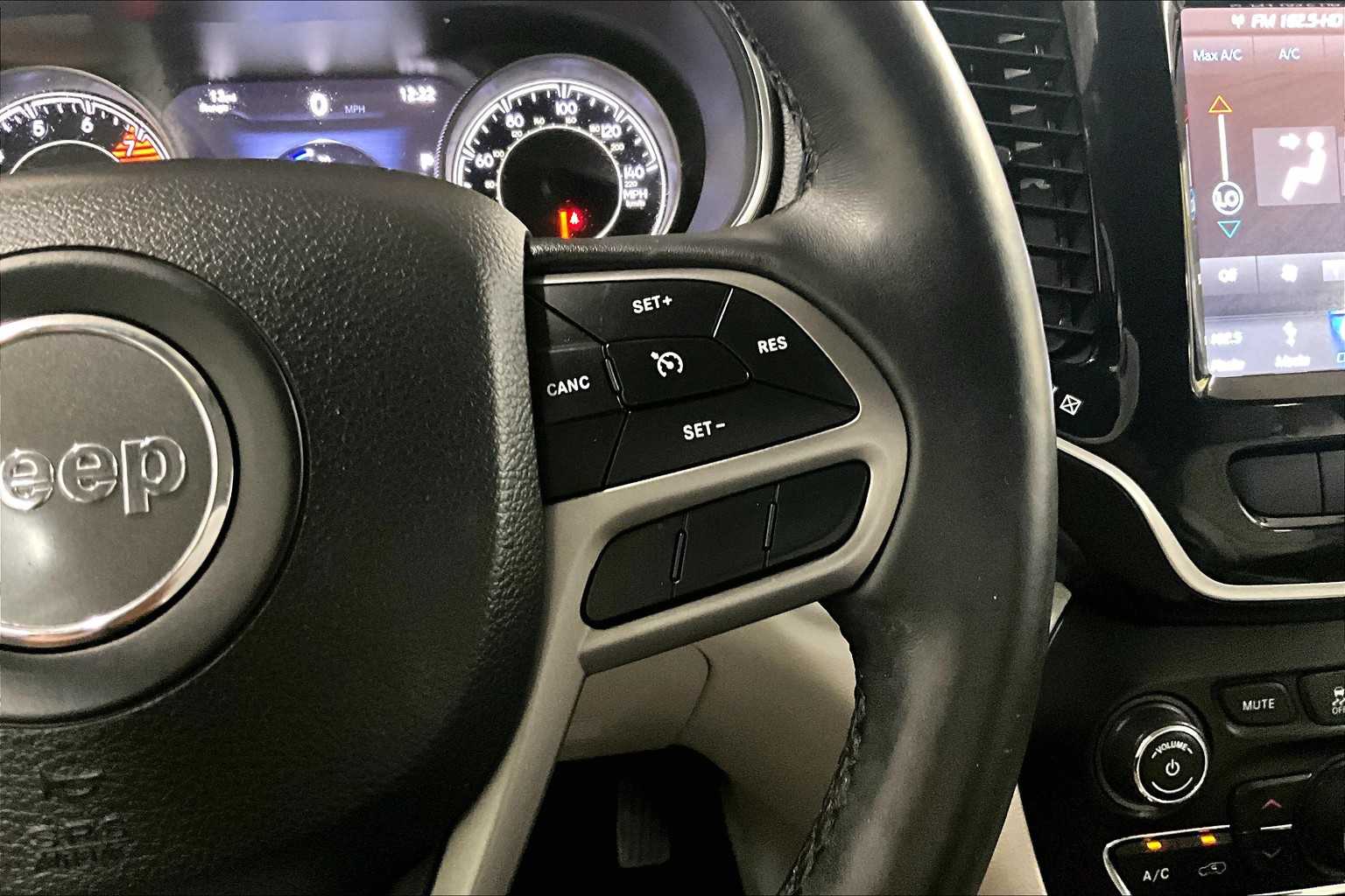 2019 Jeep Cherokee Limited - Photo 24