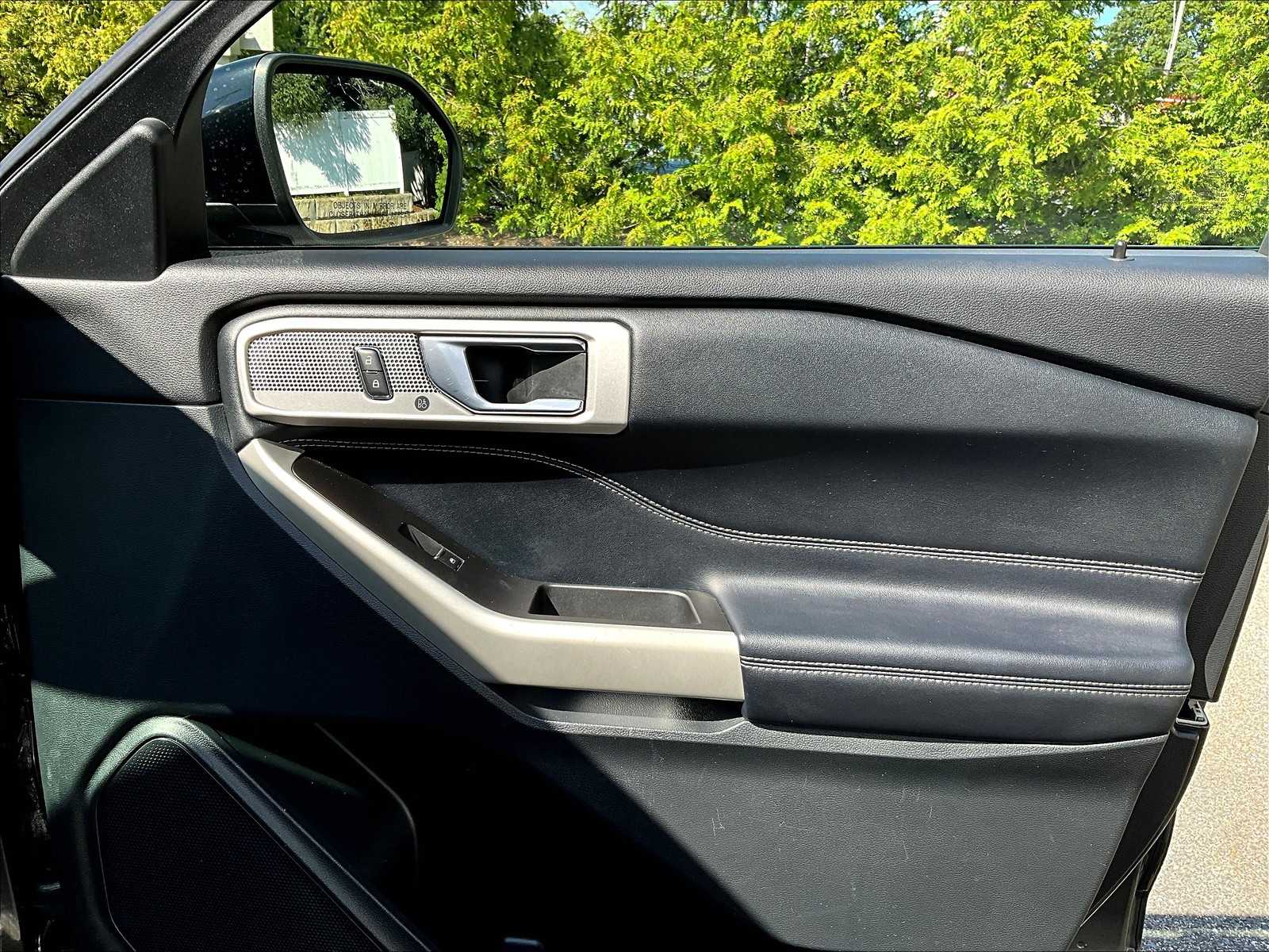 2020 Ford Explorer Limited - Photo 12