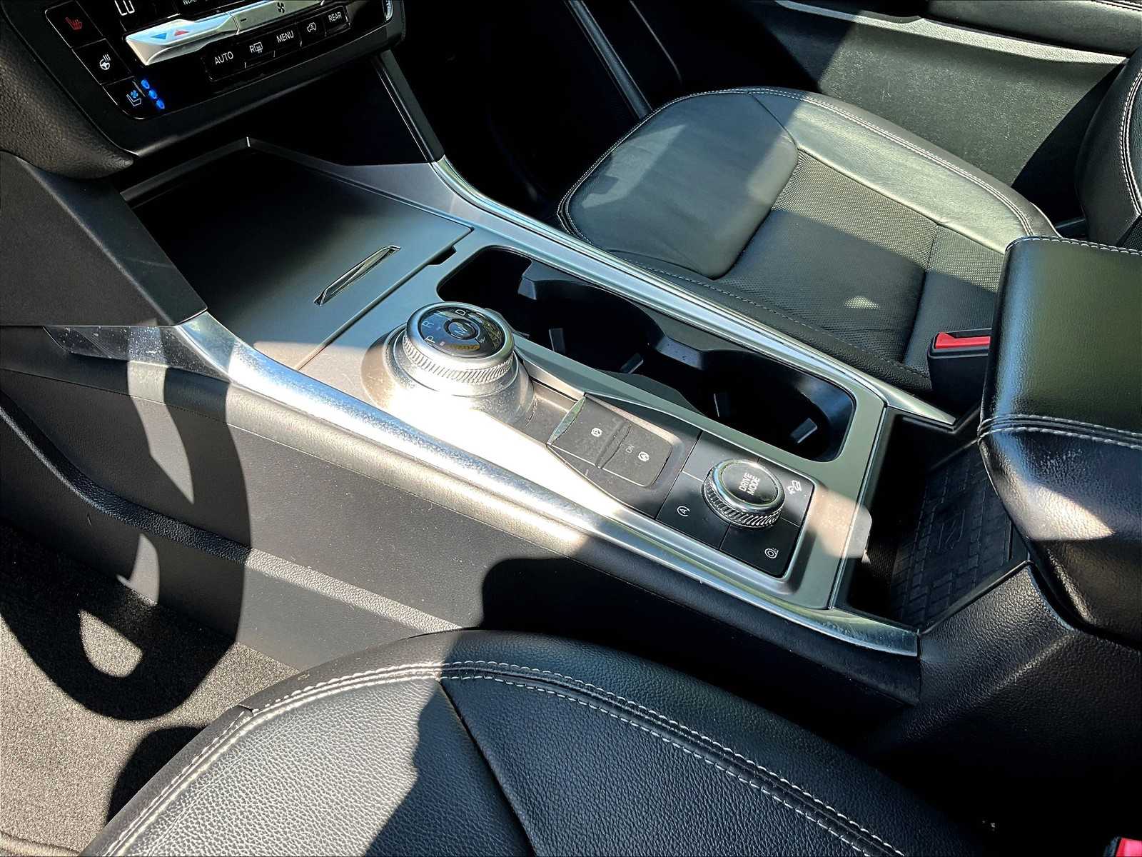 2020 Ford Explorer Limited - Photo 21