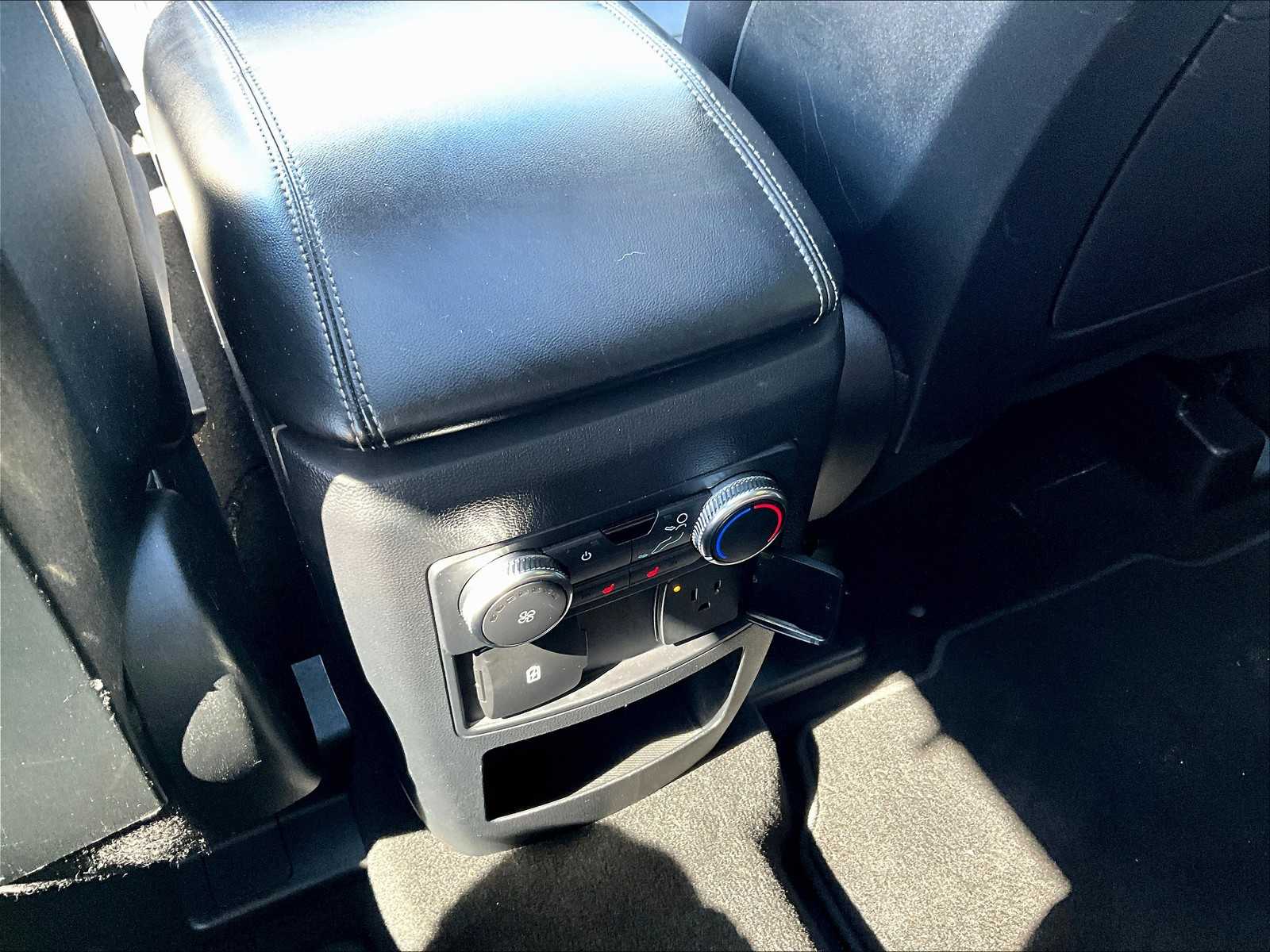 2020 Ford Explorer Limited - Photo 29