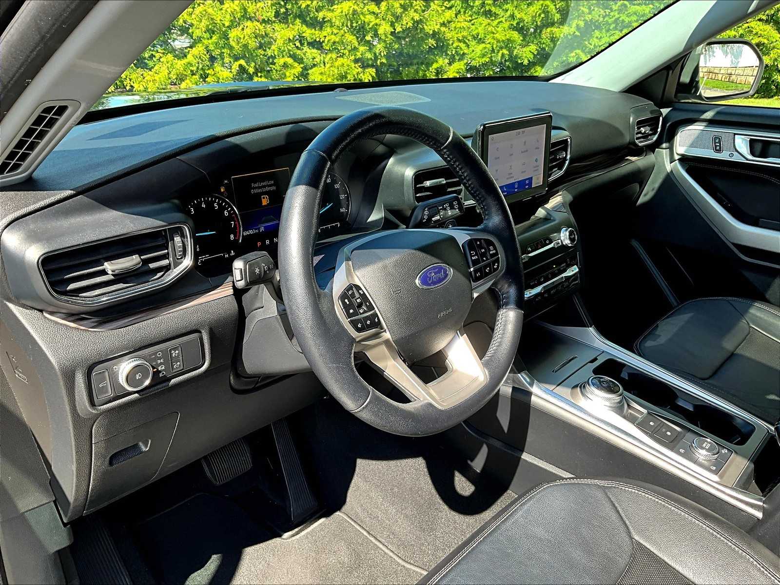 2020 Ford Explorer Limited - Photo 8