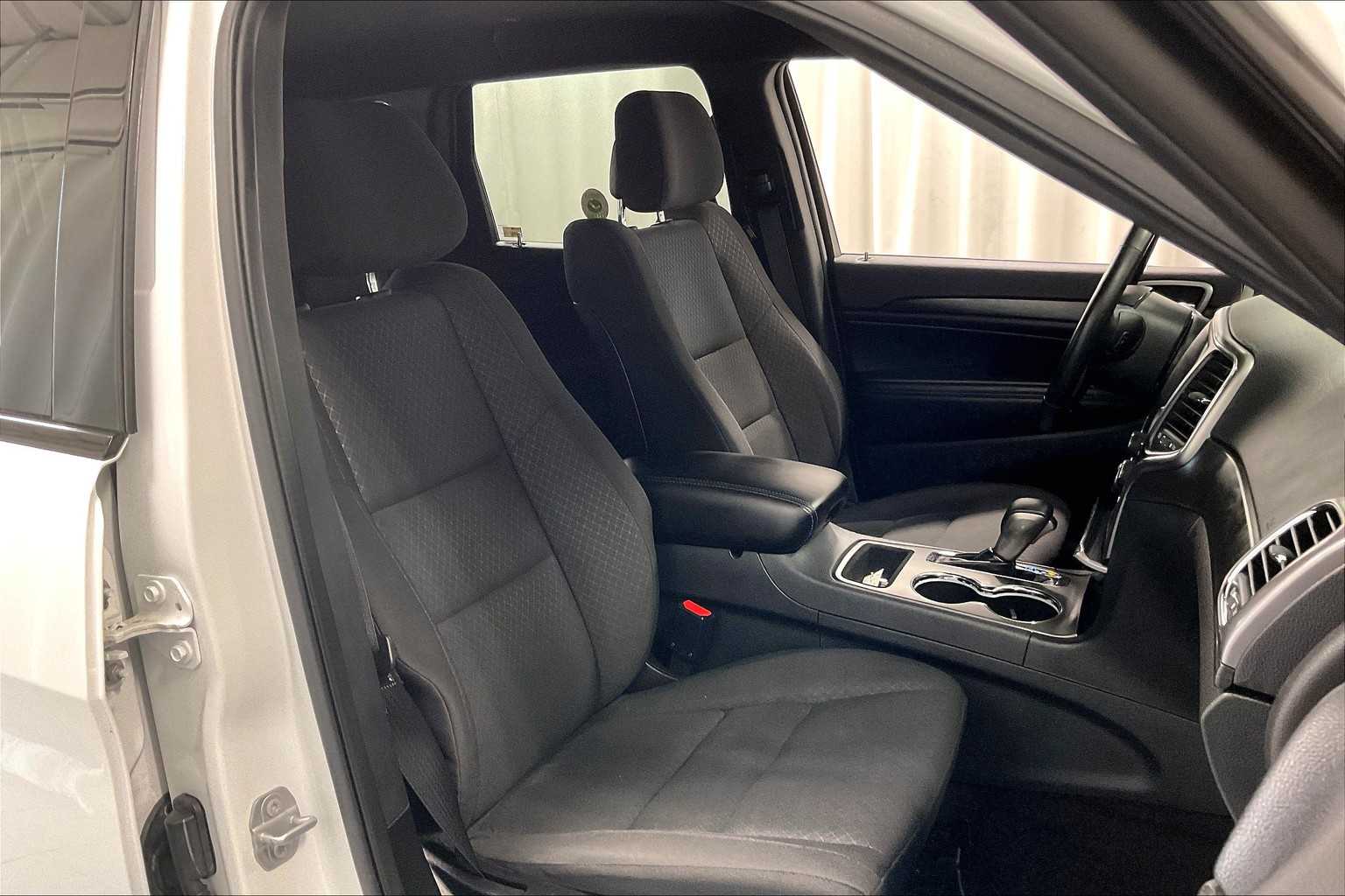 2018 Jeep Grand Cherokee Laredo E - Photo 11