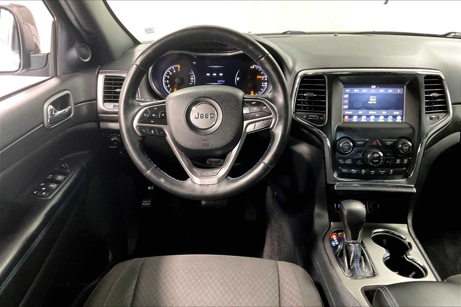 2018 Jeep Grand Cherokee Laredo E - Photo 17