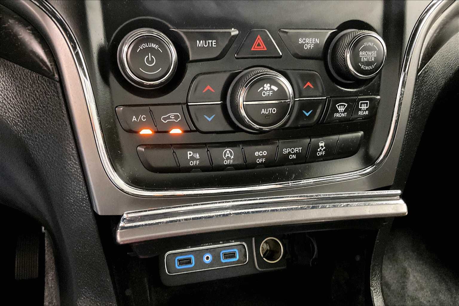 2018 Jeep Grand Cherokee Laredo E - Photo 25