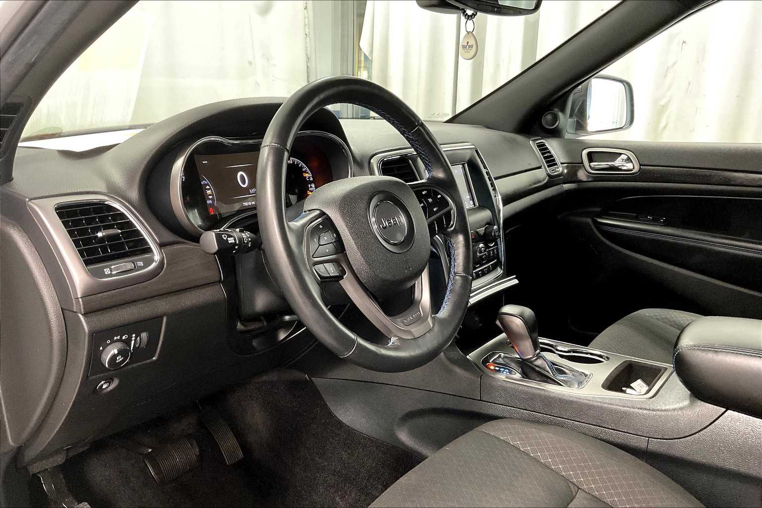 2018 Jeep Grand Cherokee Laredo E - Photo 8