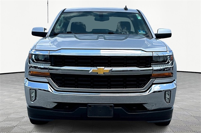2018 Chevrolet Silverado 1500 LT - Photo 2