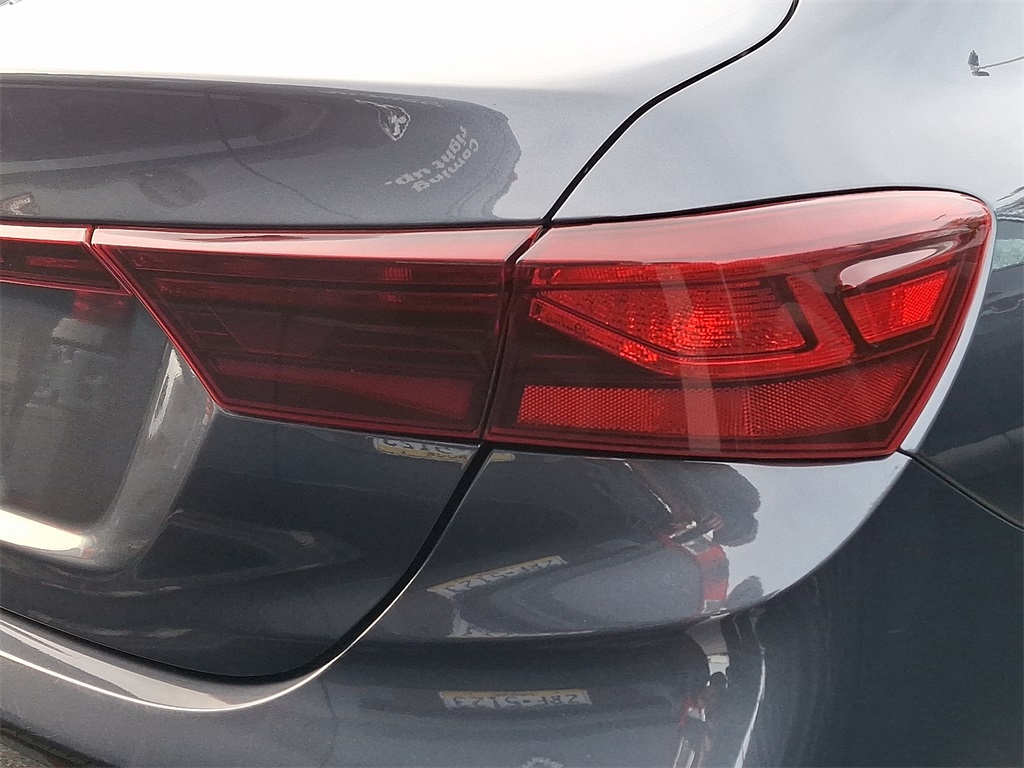 2023 Kia Forte LXS - Photo 8