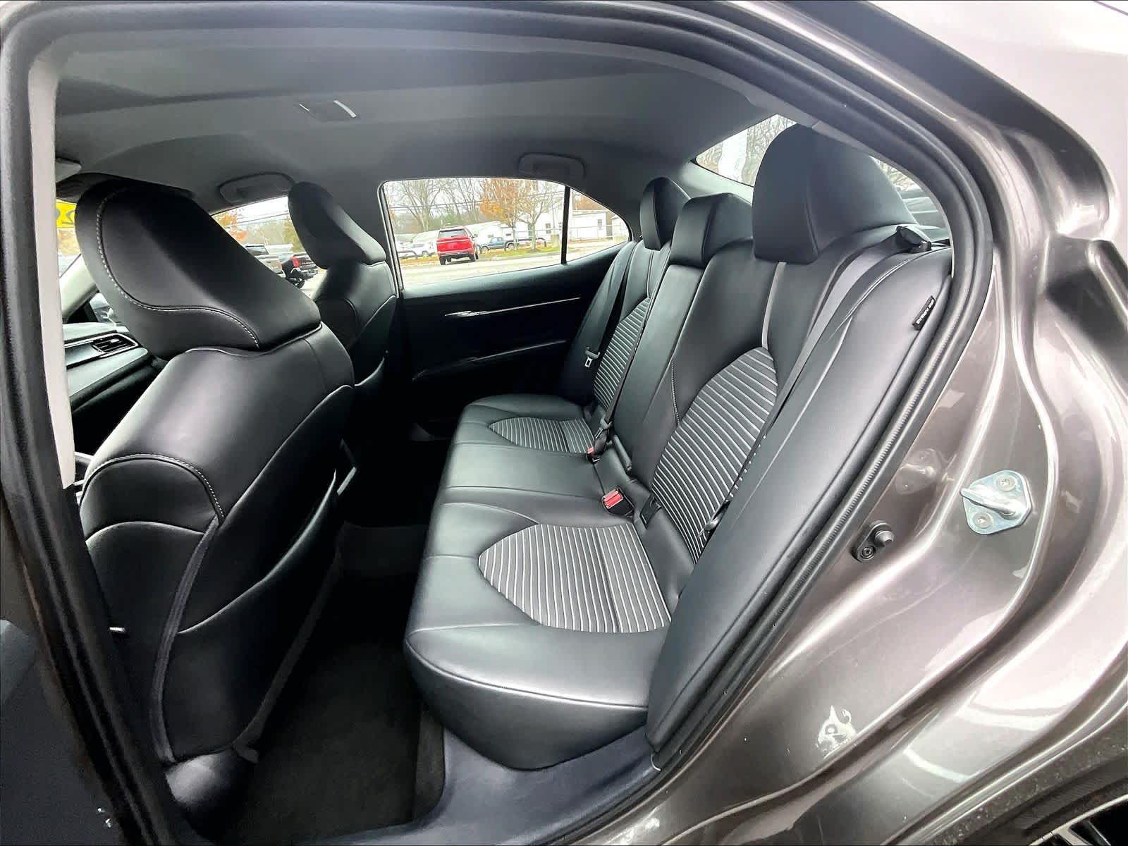 2023 Toyota Camry SE - Photo 15