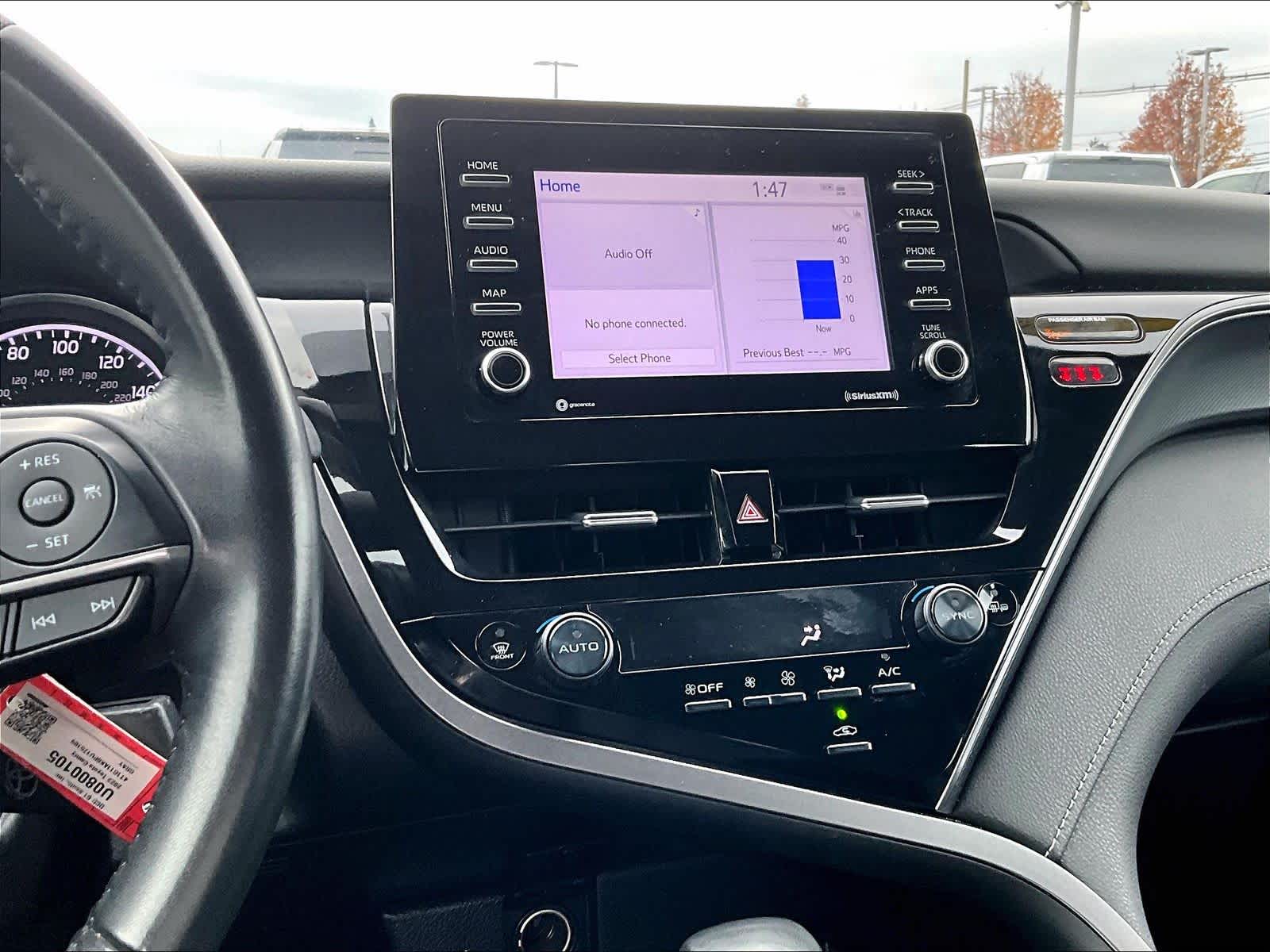 2023 Toyota Camry SE - Photo 18