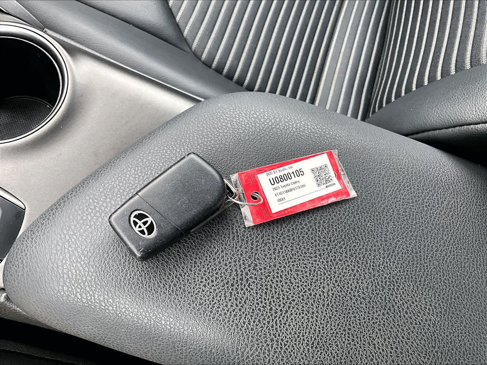 2023 Toyota Camry SE - Photo 30