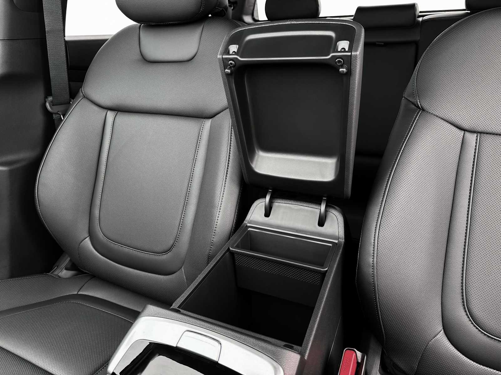2025 Hyundai Santa Cruz SEL - Photo 18