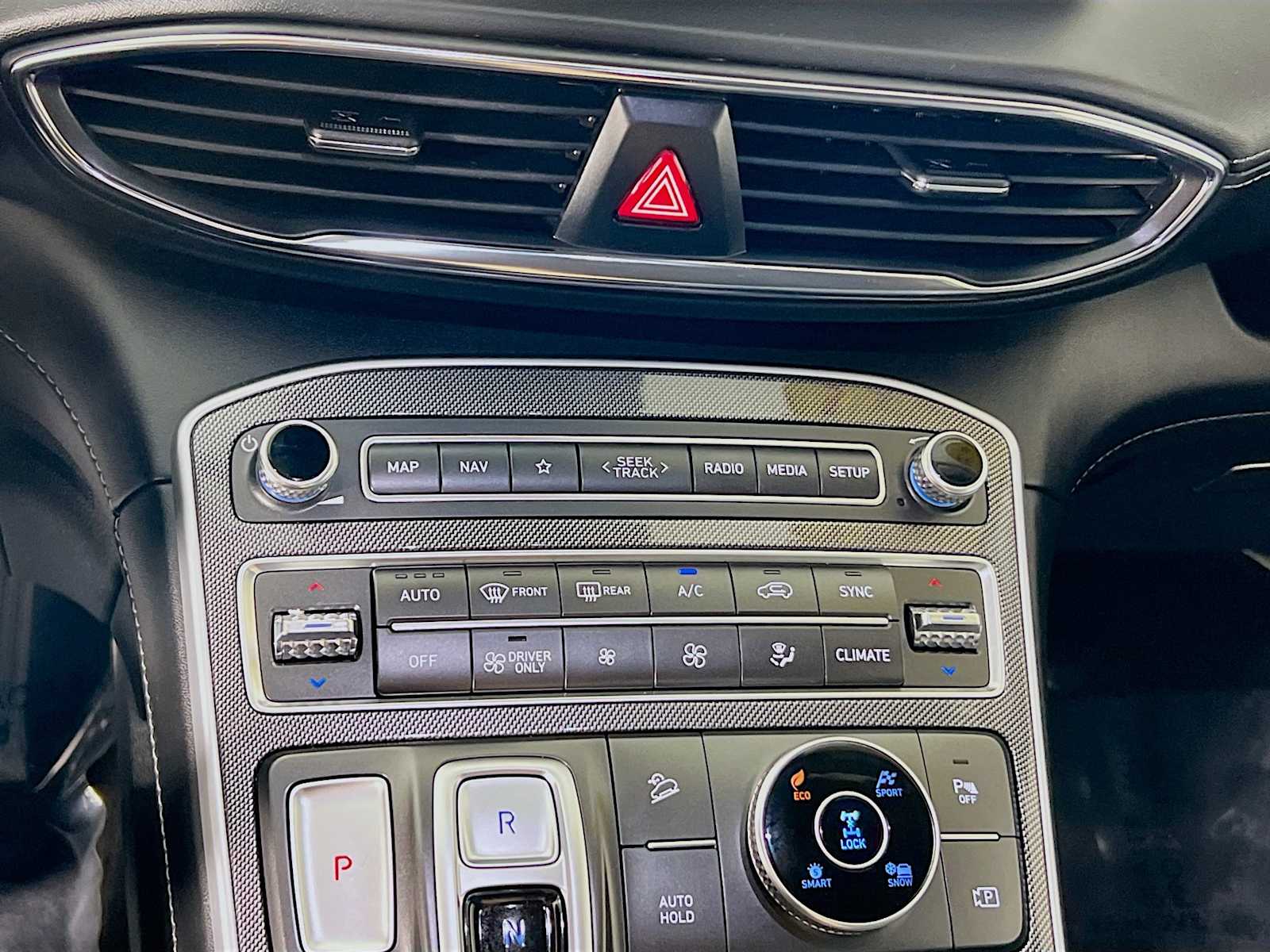 2022 Hyundai Santa Fe Hybrid SEL Premium - Photo 16