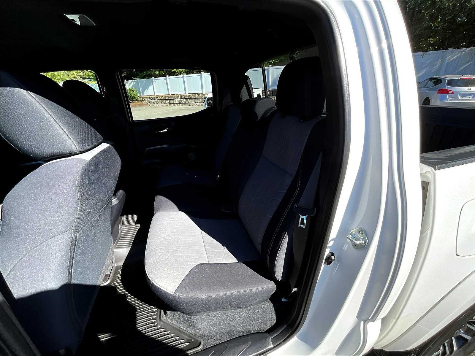 2021 Toyota Tacoma TRD Sport - Photo 15