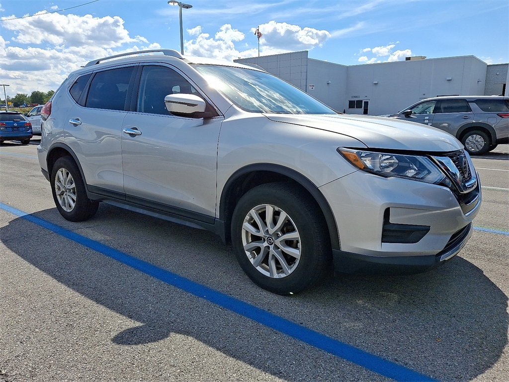 2020 Nissan Rogue SV