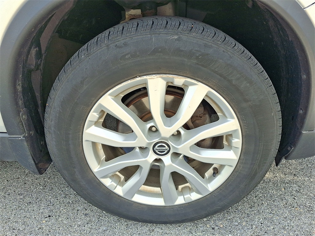 2020 Nissan Rogue SV - Photo 8
