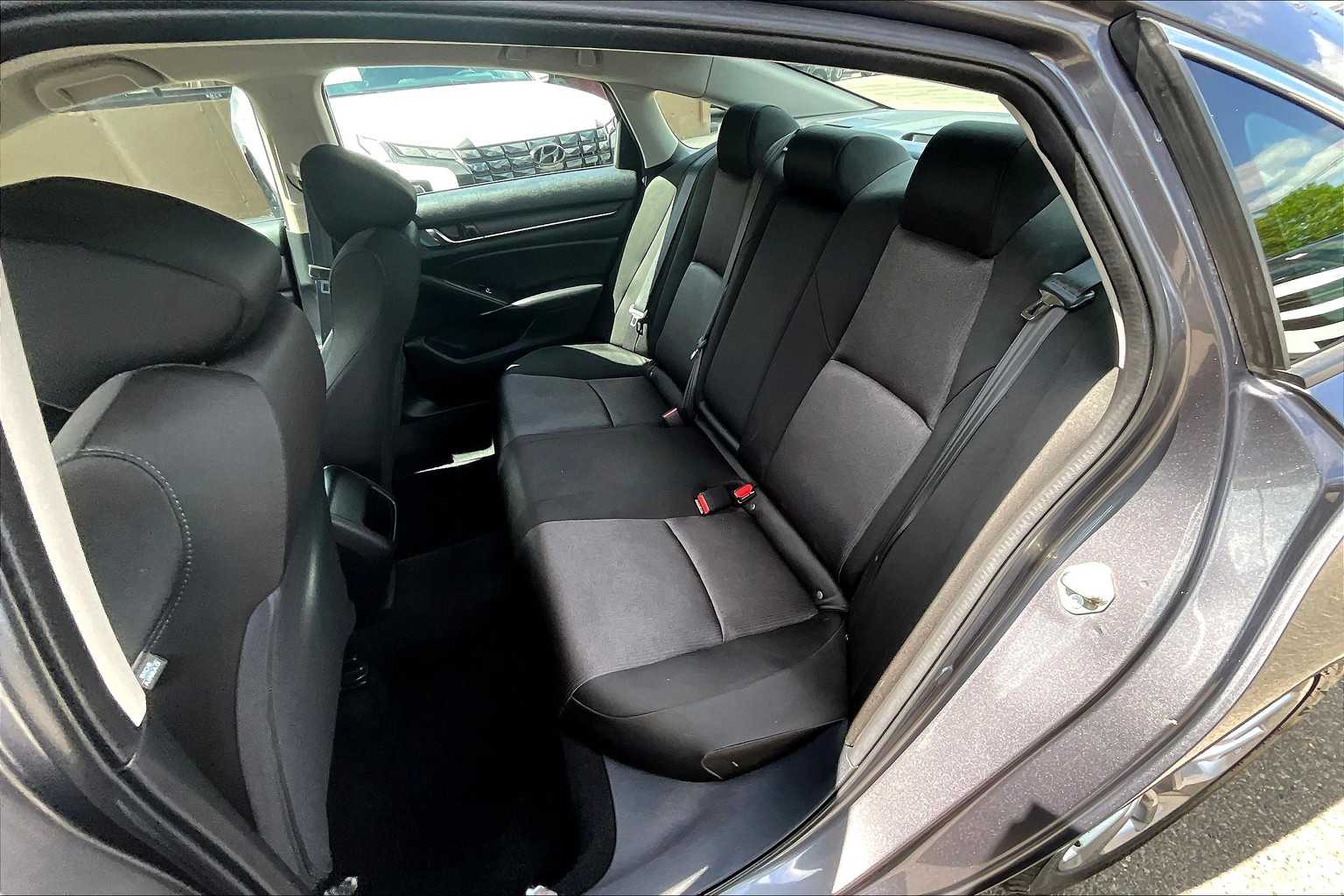 2020 Honda Accord LX - Photo 15