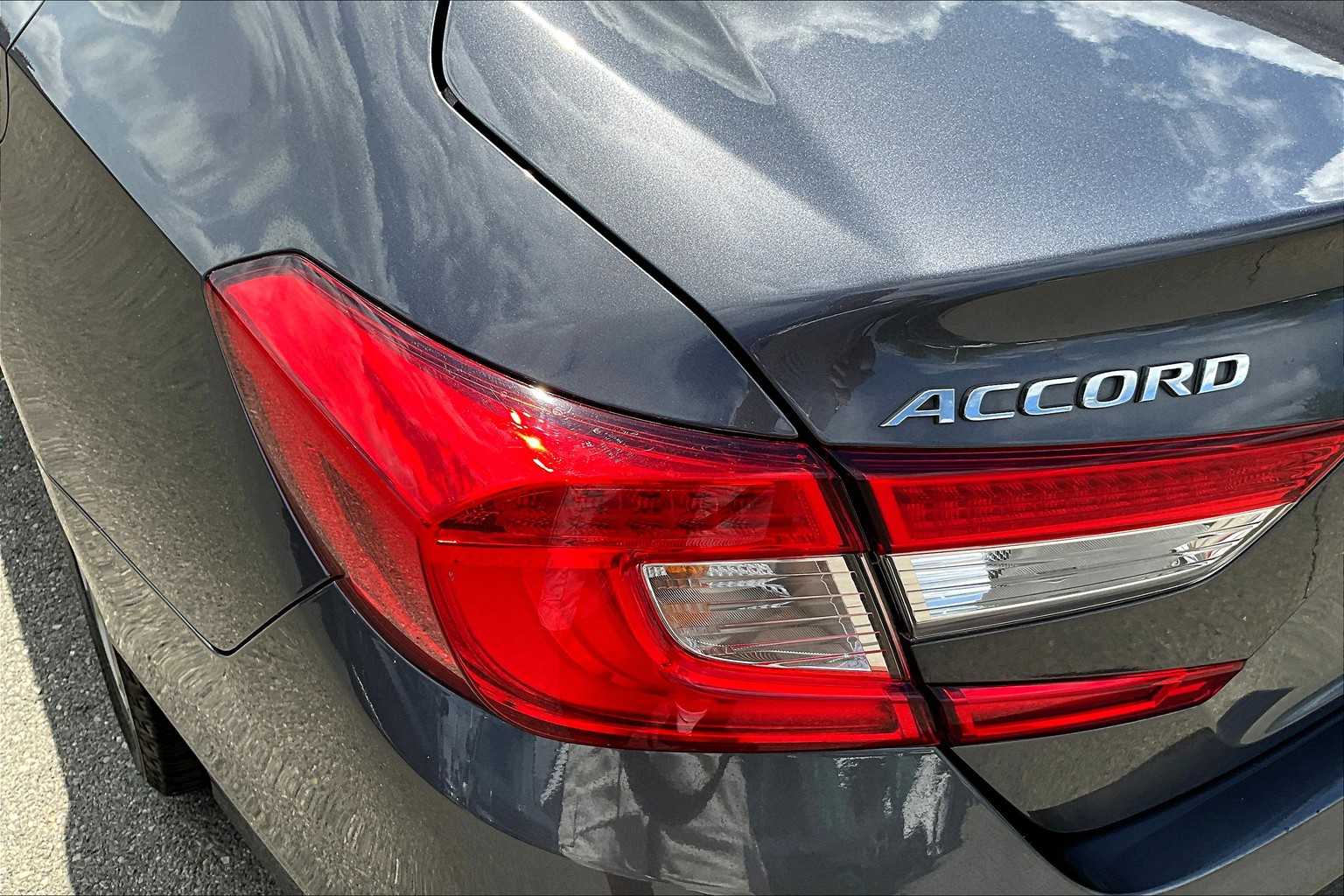 2020 Honda Accord LX - Photo 31