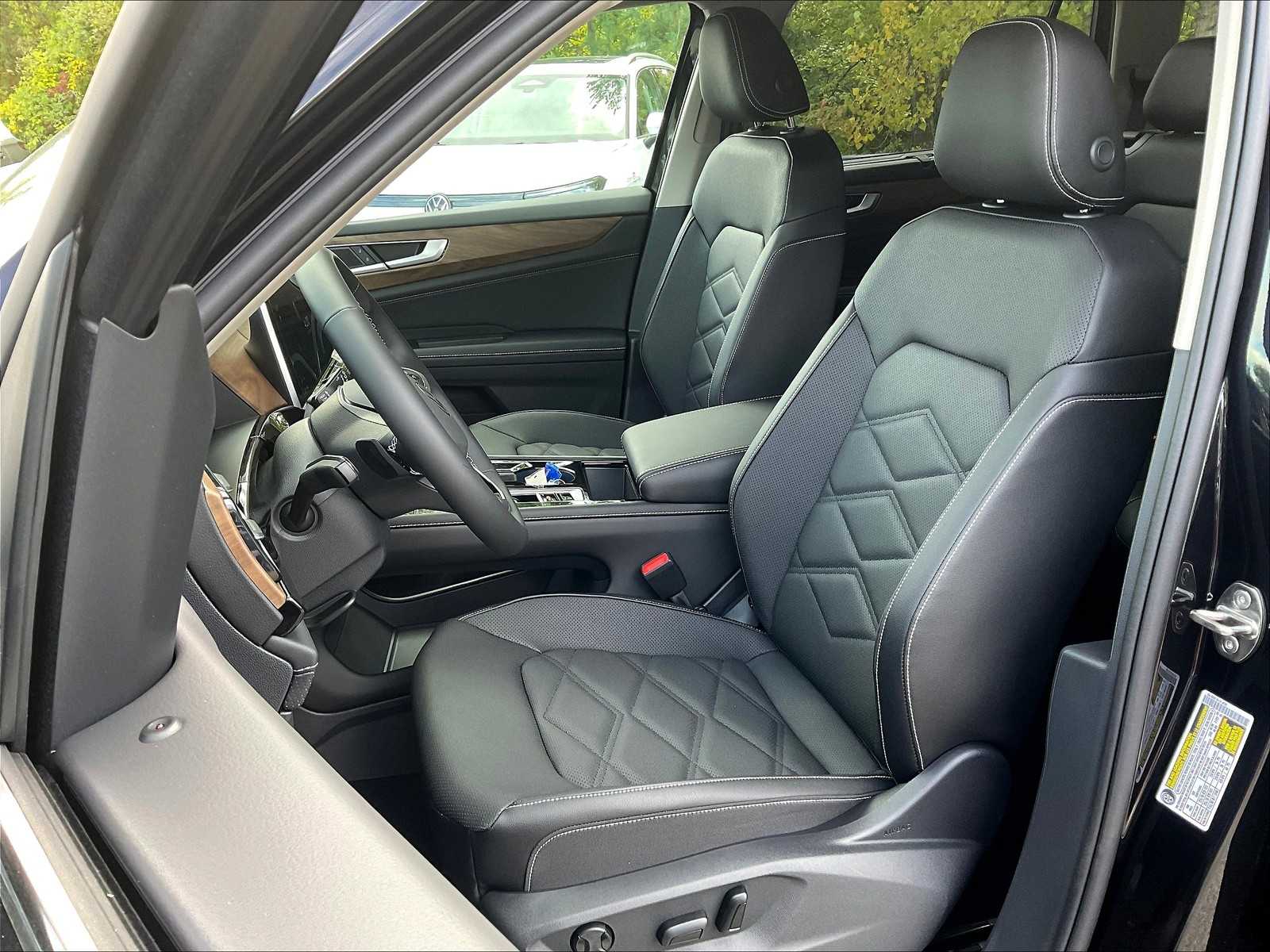 2026 Volkswagen Atlas 2.0T SE w/Technology - Photo 11