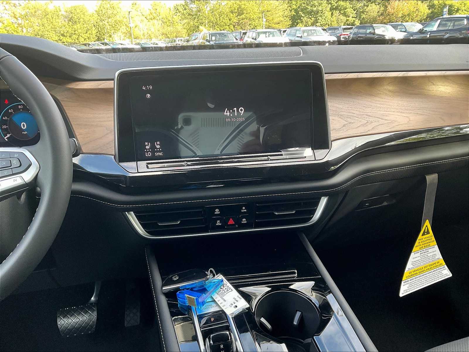 2026 Volkswagen Atlas 2.0T SE w/Technology - Photo 13