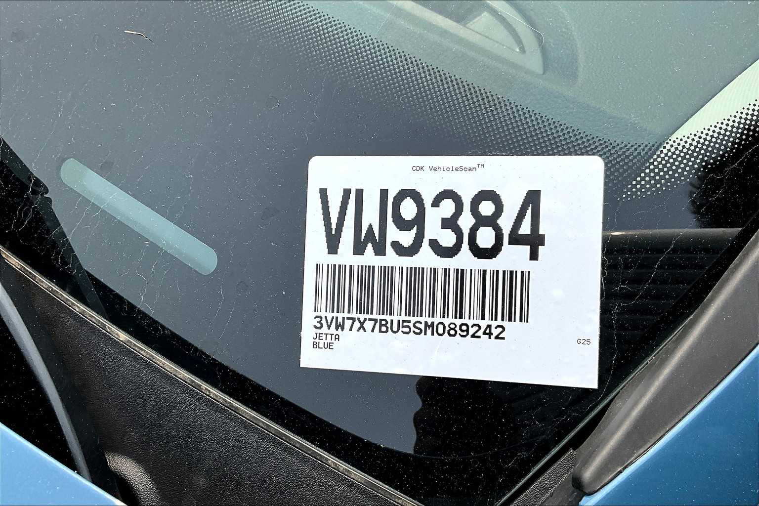2025 Volkswagen Jetta SE - Photo 18