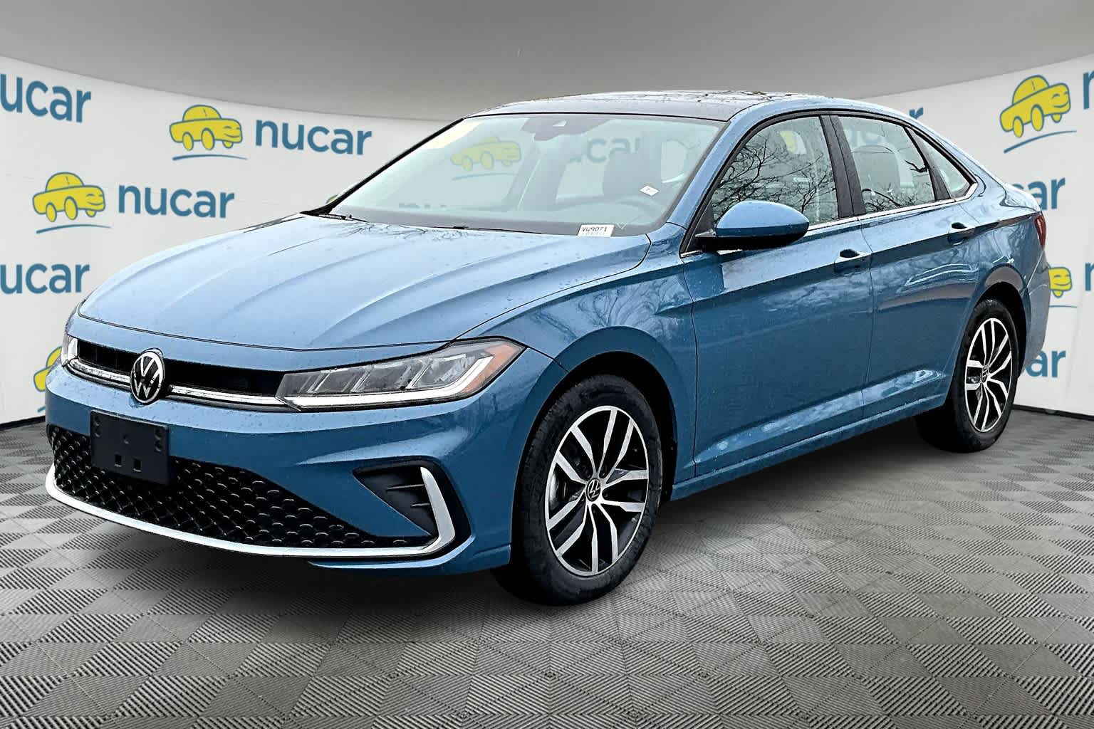 2025 Volkswagen Jetta SE - Photo 4