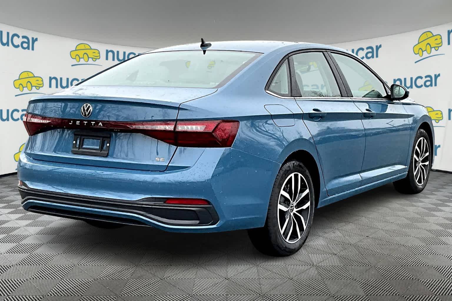 2025 Volkswagen Jetta SE - Photo 7