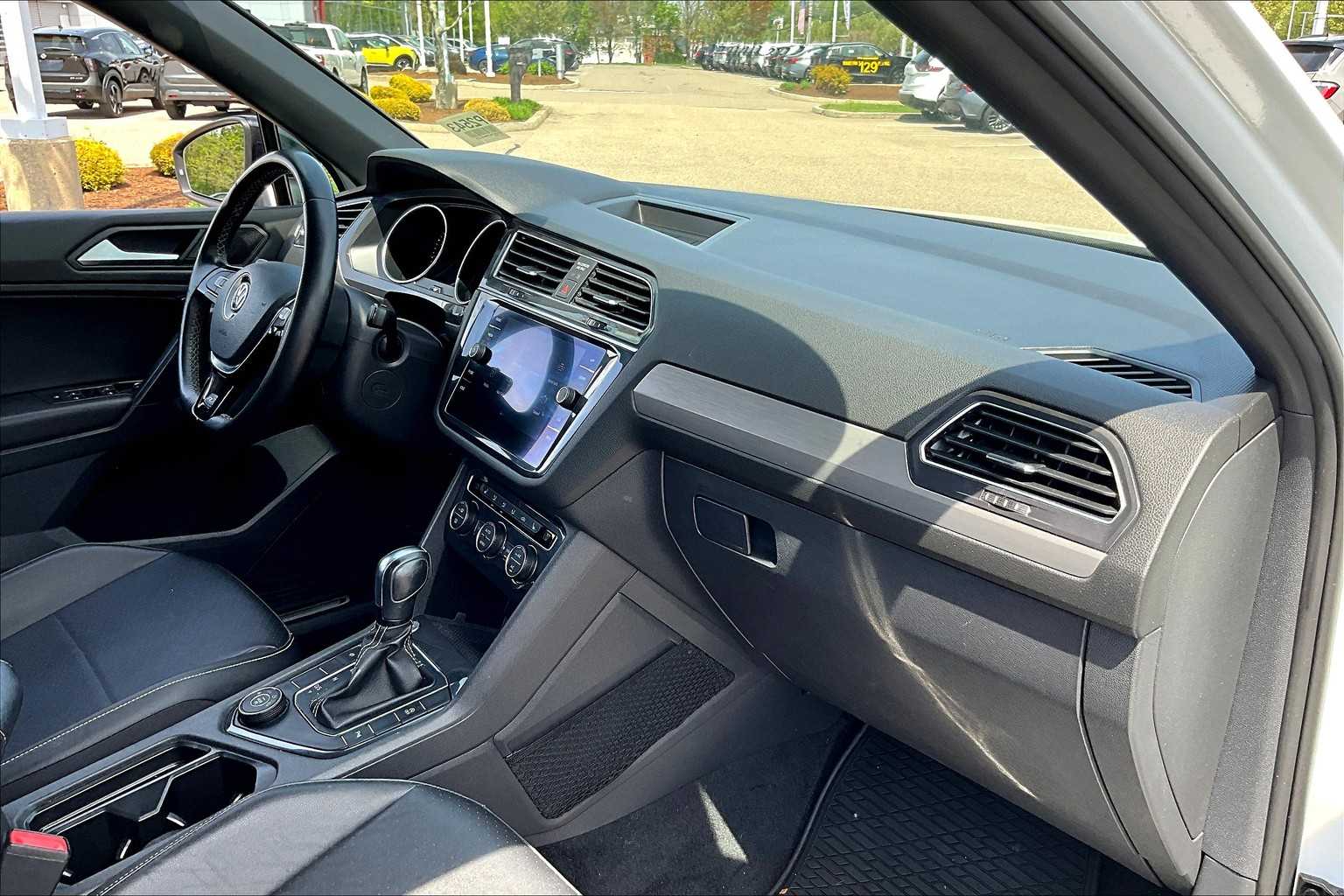 2021 Volkswagen Tiguan SE R-Line Black - Photo 14