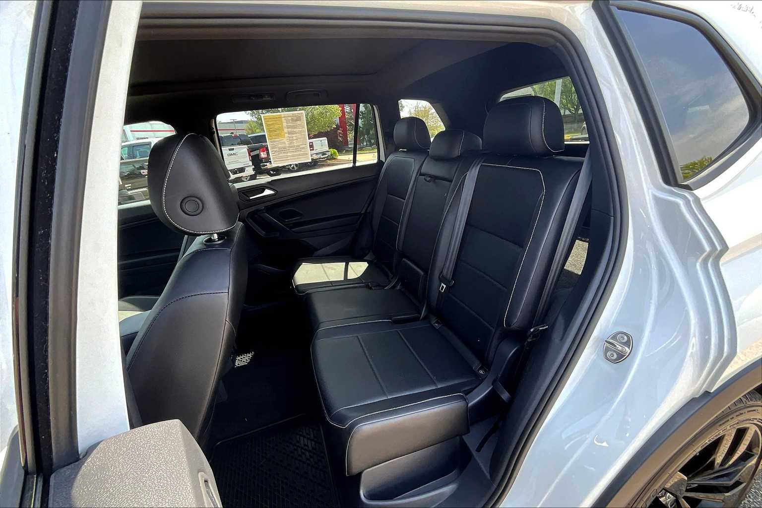 2021 Volkswagen Tiguan SE R-Line Black - Photo 15