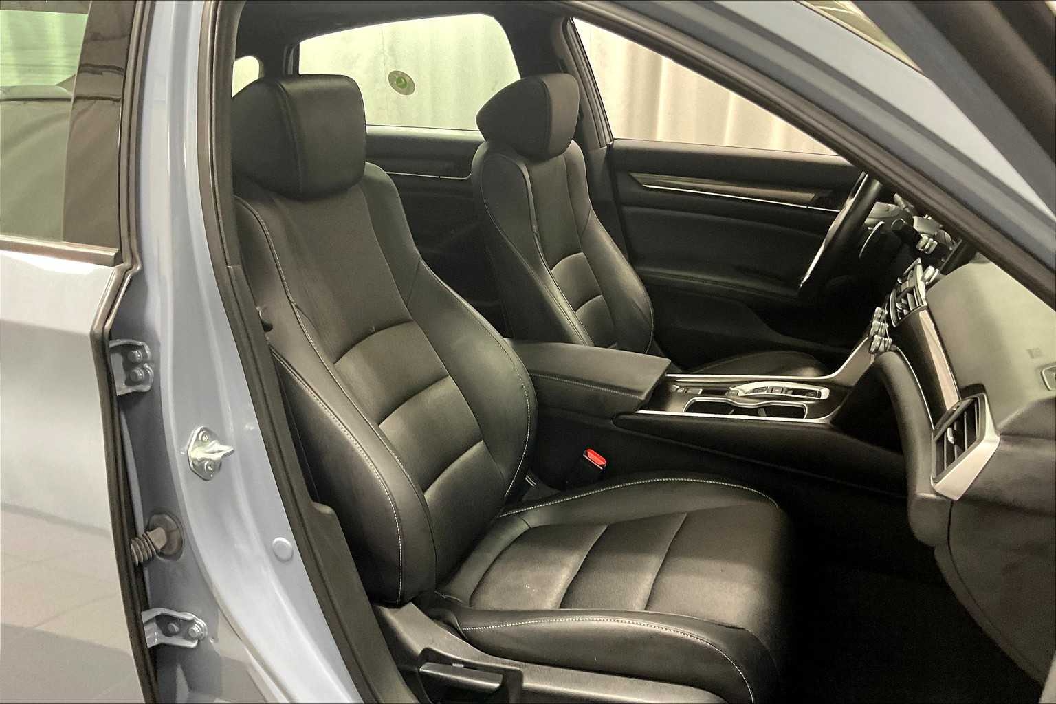2022 Honda Accord Sport - Photo 11