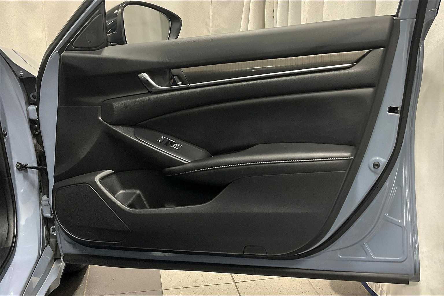 2022 Honda Accord Sport - Photo 12