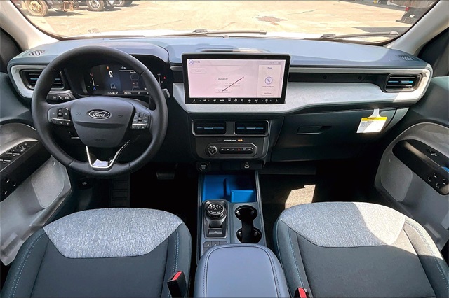 2025 Ford Maverick XLT - Photo 6