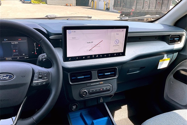 2025 Ford Maverick XLT - Photo 8