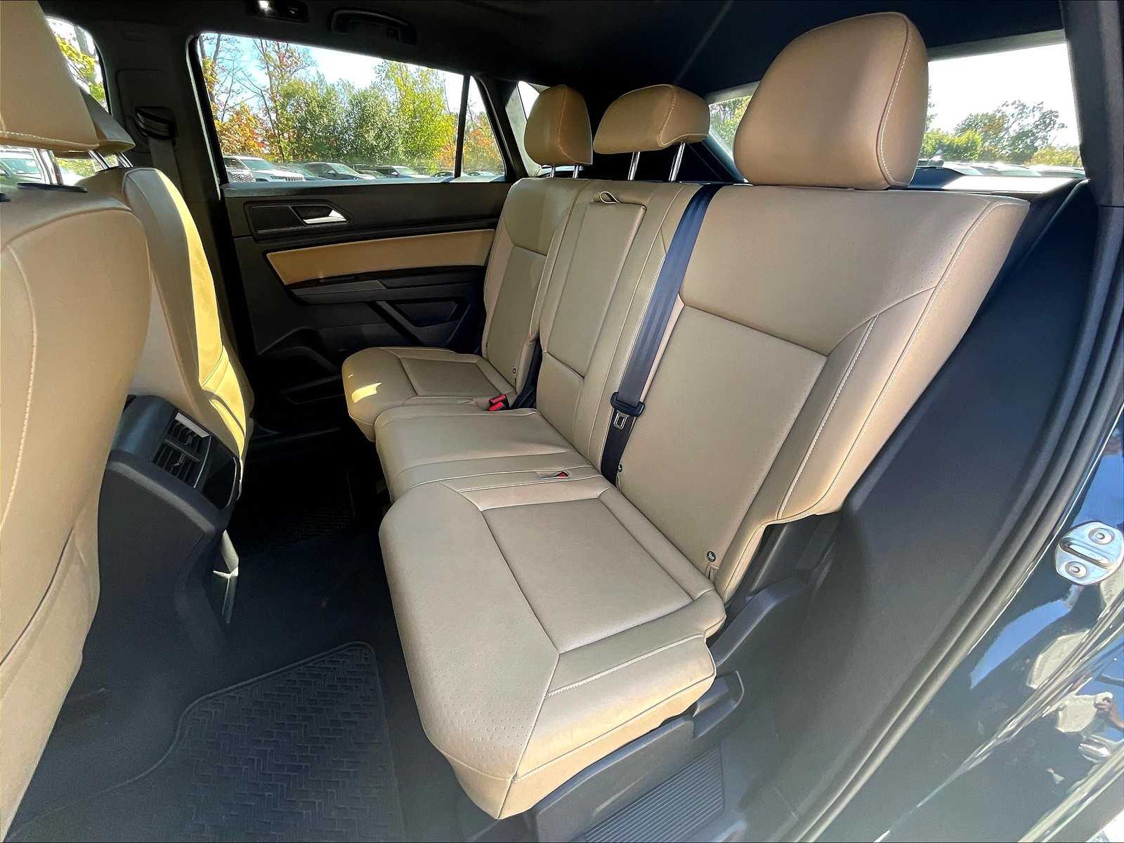 2020 Volkswagen Atlas Cross Sport 3.6L V6 SEL - Photo 15