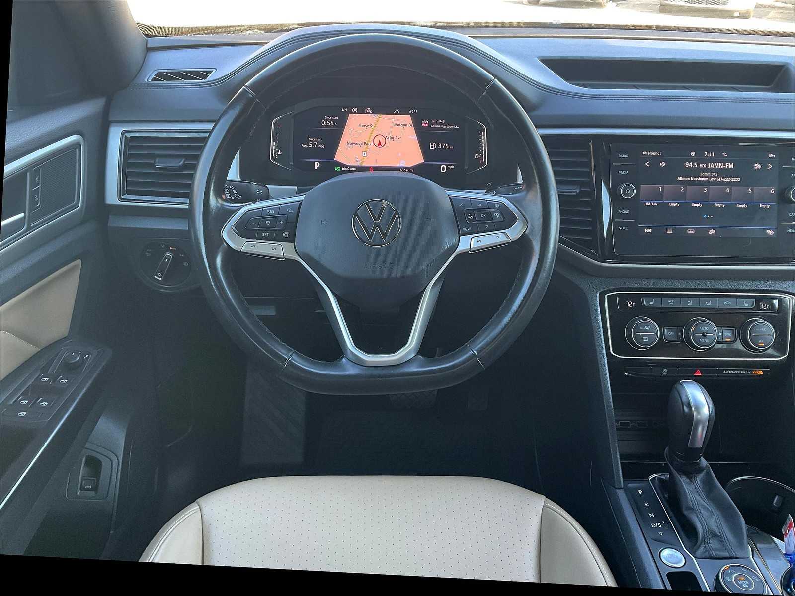 2020 Volkswagen Atlas Cross Sport 3.6L V6 SEL - Photo 17