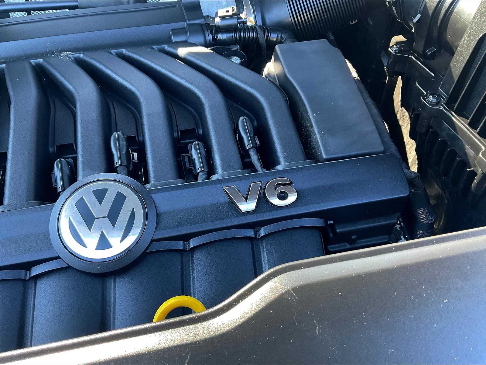 2020 Volkswagen Atlas Cross Sport 3.6L V6 SEL - Photo 33