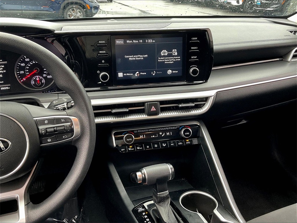2021 Kia K5 LXS - Photo 17